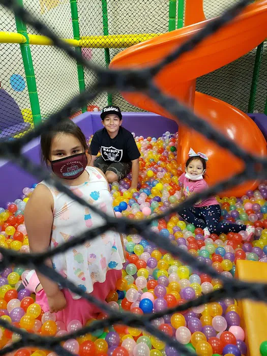 Yupi Kids Palace Picture 3