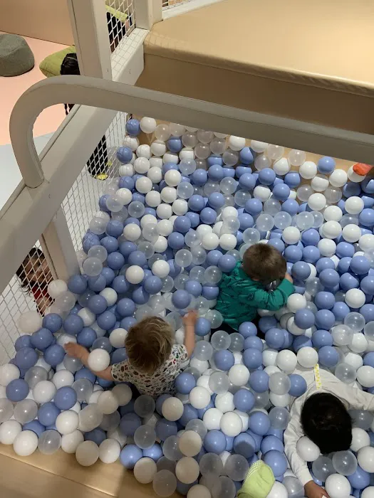 Kids & Coffee (Reservation Only indoor playground and cafe) Picture 8