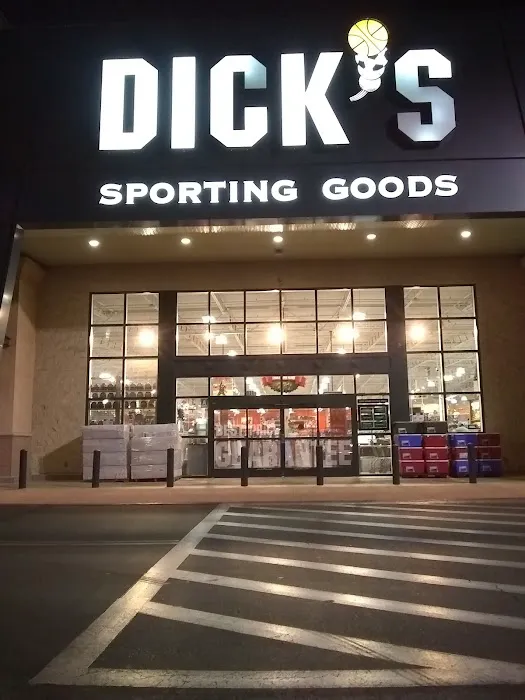 DICK'S Sporting Goods Picture 7