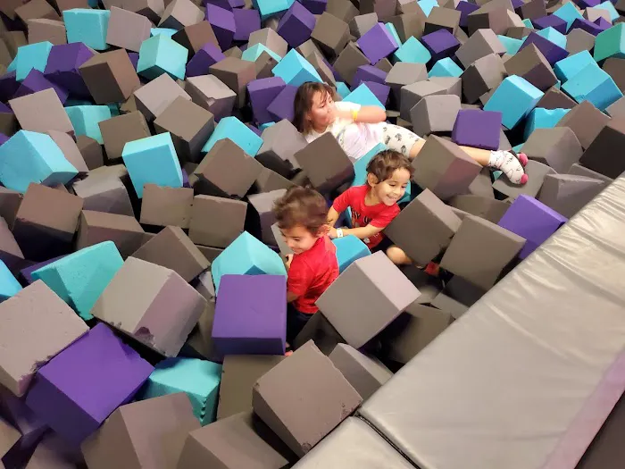 Sky Zone Trampoline Park Picture 4