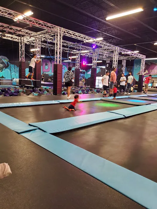 Sky Zone Trampoline Park Picture 7