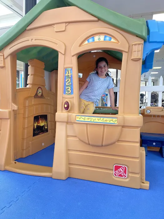 THE PLAYGROUND Picture 9