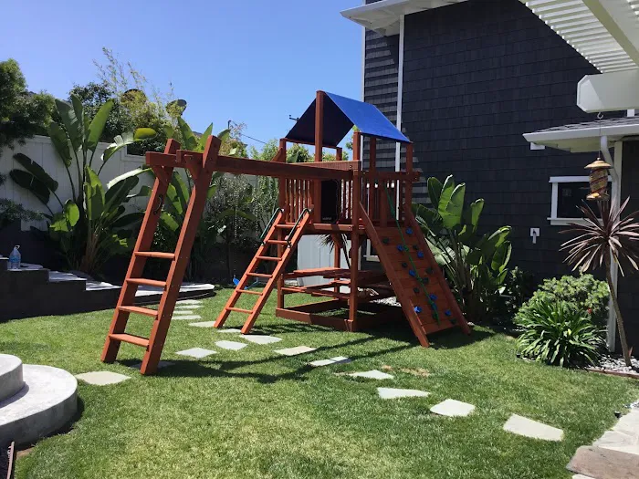 Playground Warehouse Picture 8