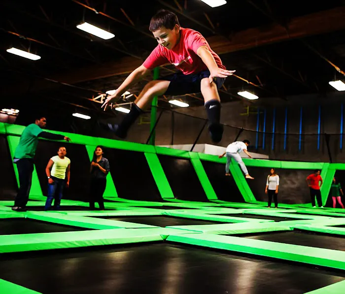 Jump Around Now Trampoline & Adventure Park Picture 1