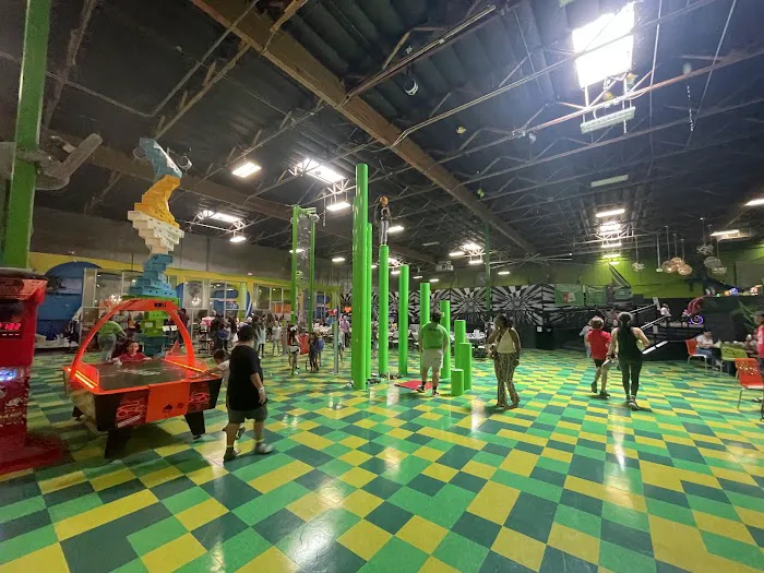 Jump Around Now Trampoline & Adventure Park Picture 5