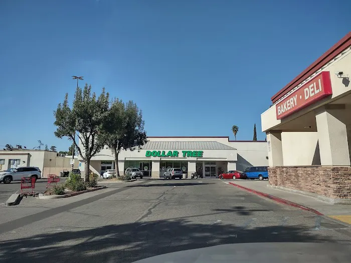 Ashlan Park Shopping Center Picture 1