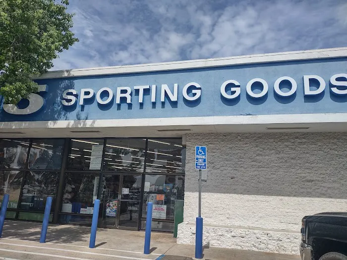 Big 5 Sporting Goods Picture 2
