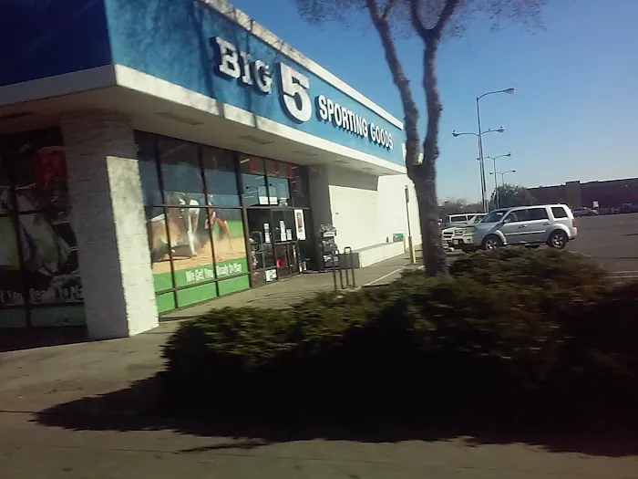 Big 5 Sporting Goods Picture 10