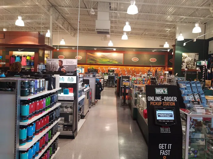 DICK'S Sporting Goods Picture 9