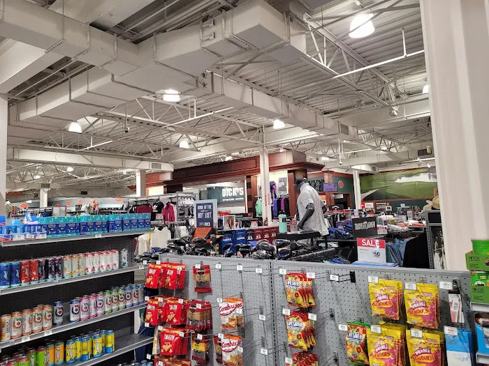 DICK'S Sporting Goods Picture 1