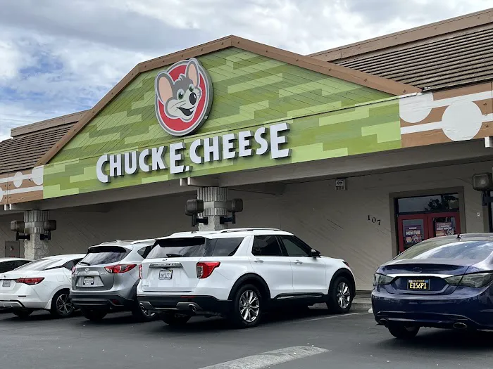 Chuck E. Cheese Picture 1