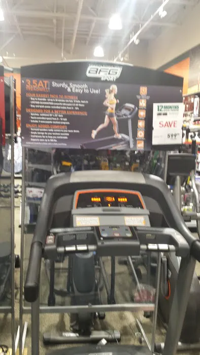 DICK'S Sporting Goods Picture 1