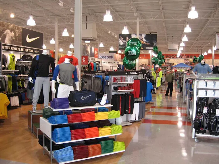 DICK'S Sporting Goods Picture 7