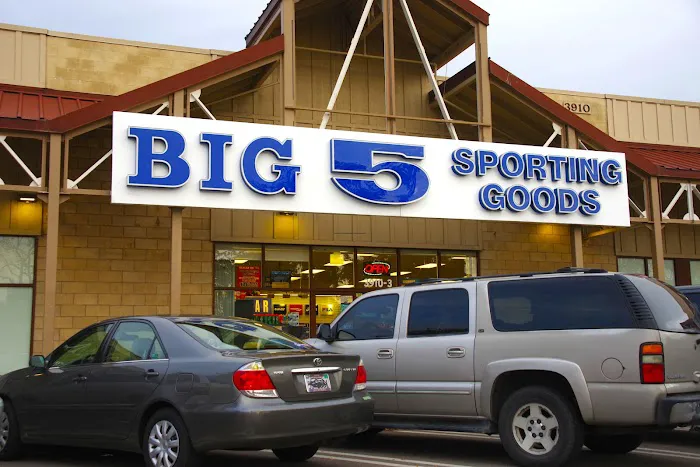 Big 5 Sporting Goods Picture 7