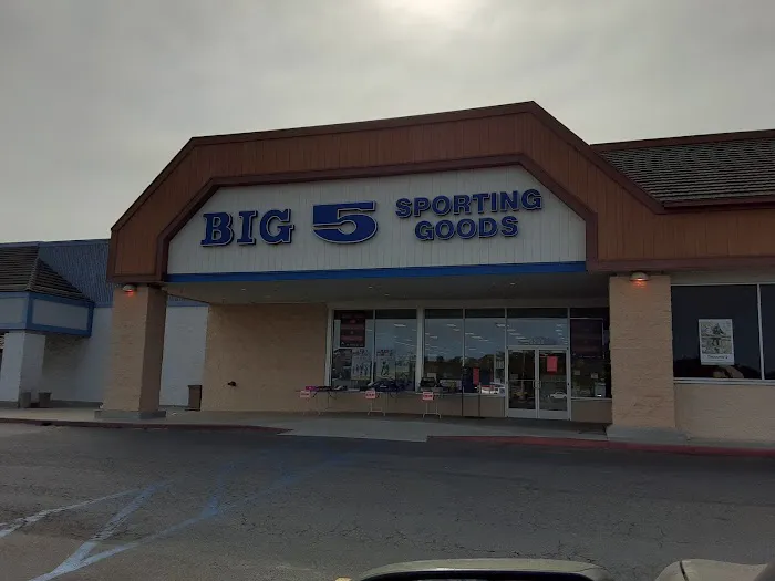 Big 5 Sporting Goods Picture 7