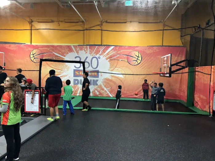 Sky Zone Trampoline Park Picture 4