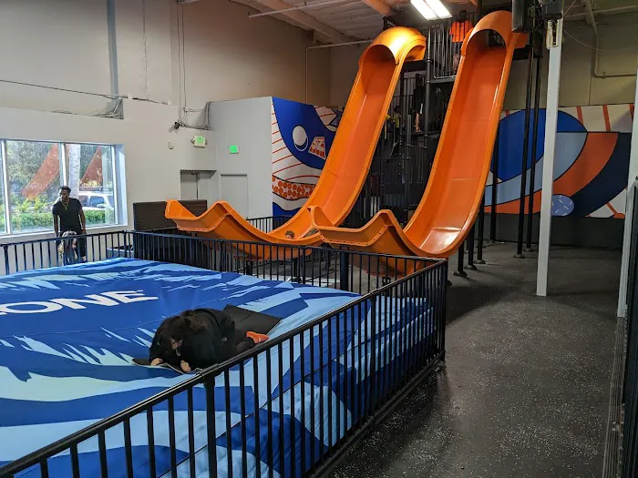 Sky Zone Trampoline Park Picture 6