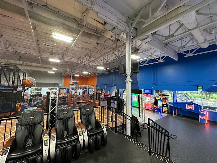 Sky Zone Trampoline Park Picture 8