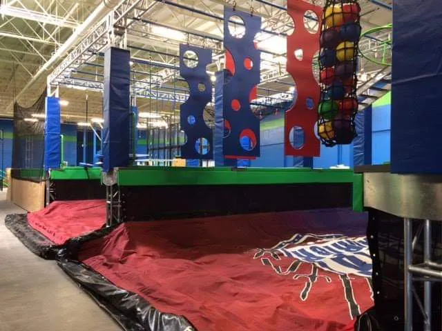 Rebounderz Sacramento - Indoor Trampoline and Adventure Park Picture 10
