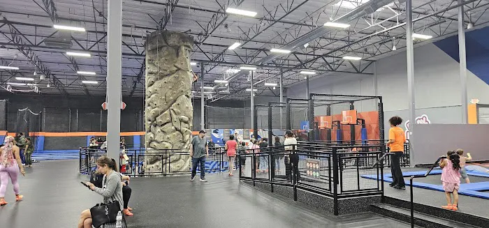 Sky Zone Trampoline Park Picture 2