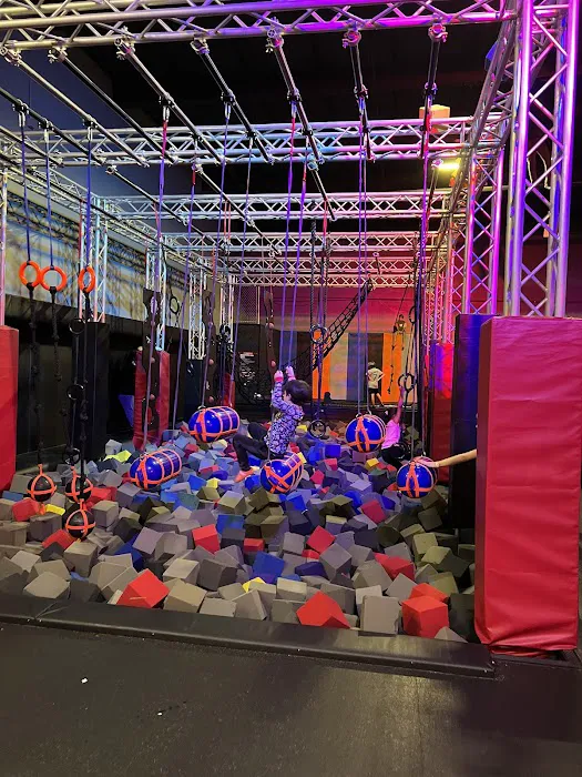 Sky Zone Trampoline Park Picture 4