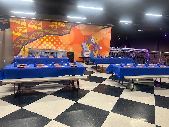 Sky Zone Trampoline Park Picture 7