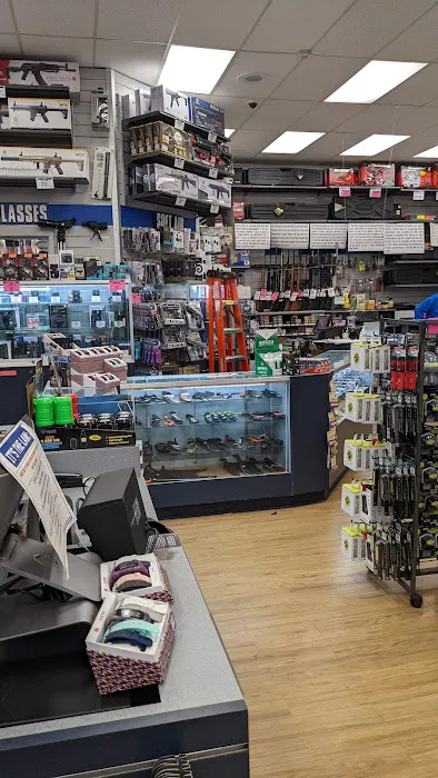 Big 5 Sporting Goods Picture 2