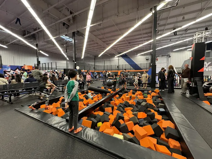 Sky Zone Trampoline Park Picture 4