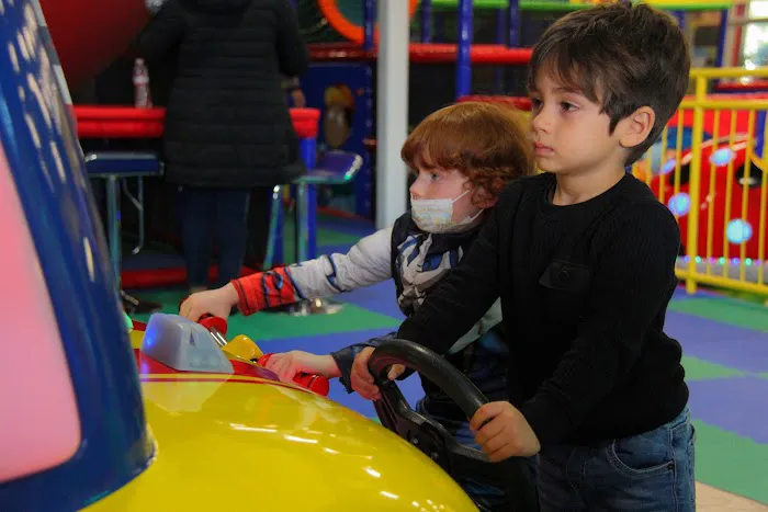 Luv 2 Play Dublin - Best Kid's Indoor Playground and Party Place Picture 2