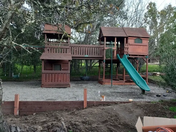 Kidz Backyard Picture 6