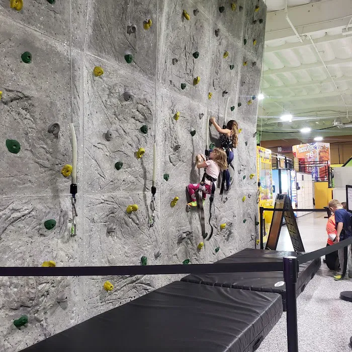 Sky Zone Trampoline Park Picture 8