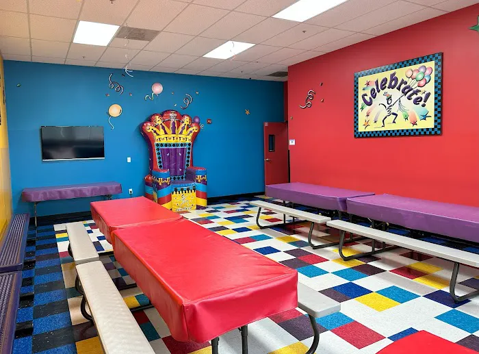 Pump It Up Oakland Kids Birthdays and More Picture 4