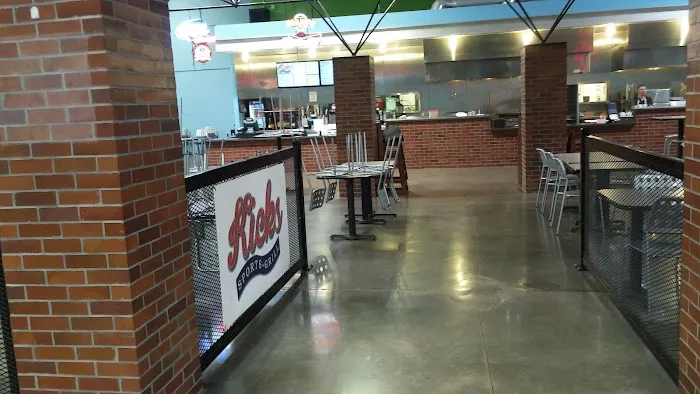 SportsHouse Picture 9