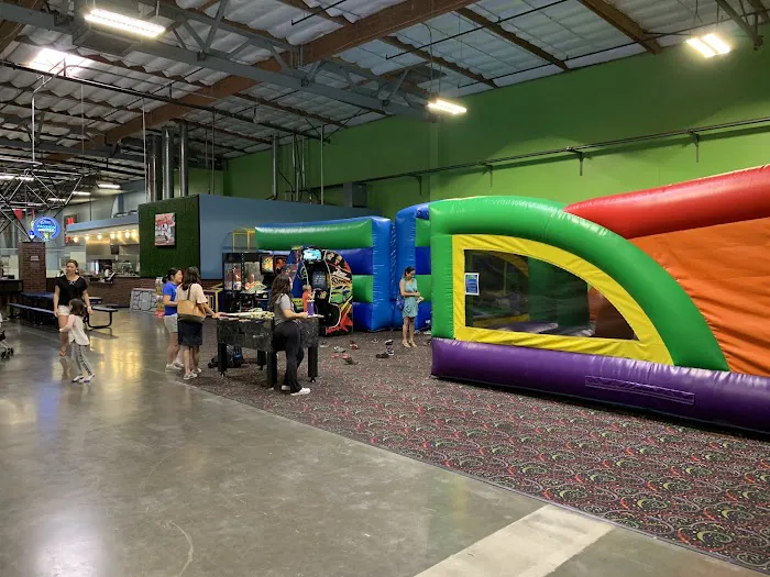 SportsHouse Picture 5