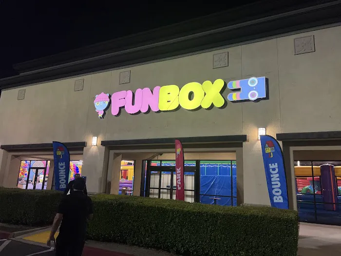 FUNBOX Bounce & Party Center Picture 4