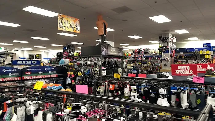 Big 5 Sporting Goods Picture 4