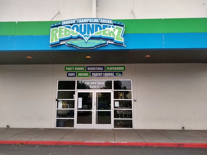 Rebounderz Rohnert Park - Indoor Trampoline and Adventure Park Picture 8