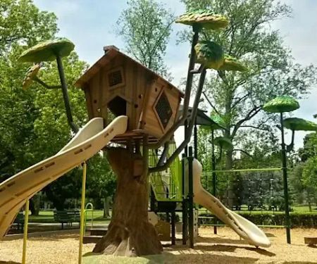 Creative Recreational Systems, Inc.