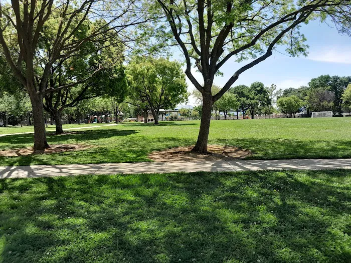 Jefferson School Park Picture 2