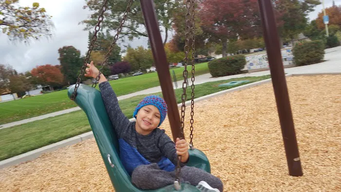 Jefferson School Park Picture 6