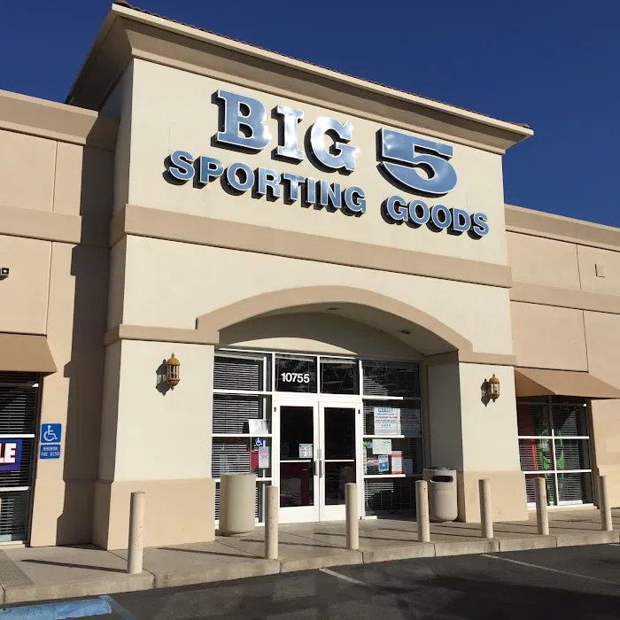 Big 5 Sporting Goods Picture 3