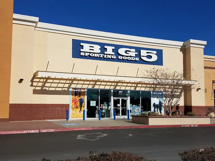 Big 5 Sporting Goods Picture 2