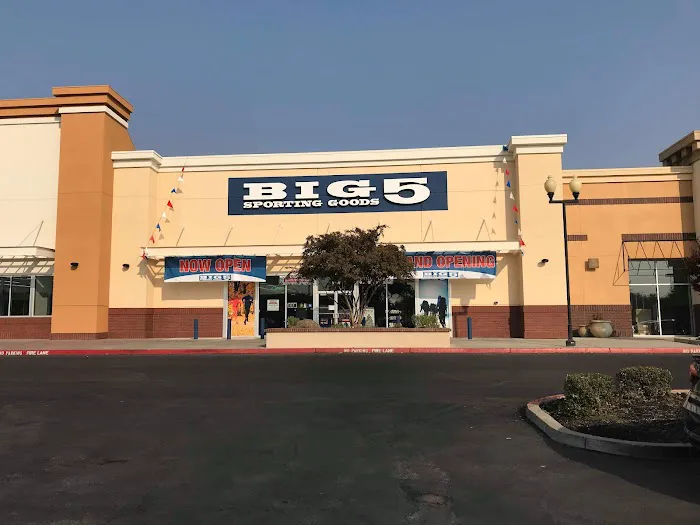 Big 5 Sporting Goods Picture 5