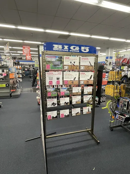 Big 5 Sporting Goods Picture 2