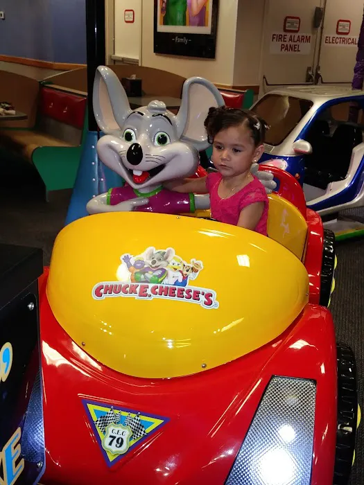 Chuck E. Cheese Picture 6
