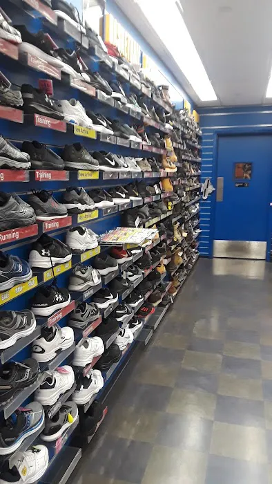 Big 5 Sporting Goods Picture 5