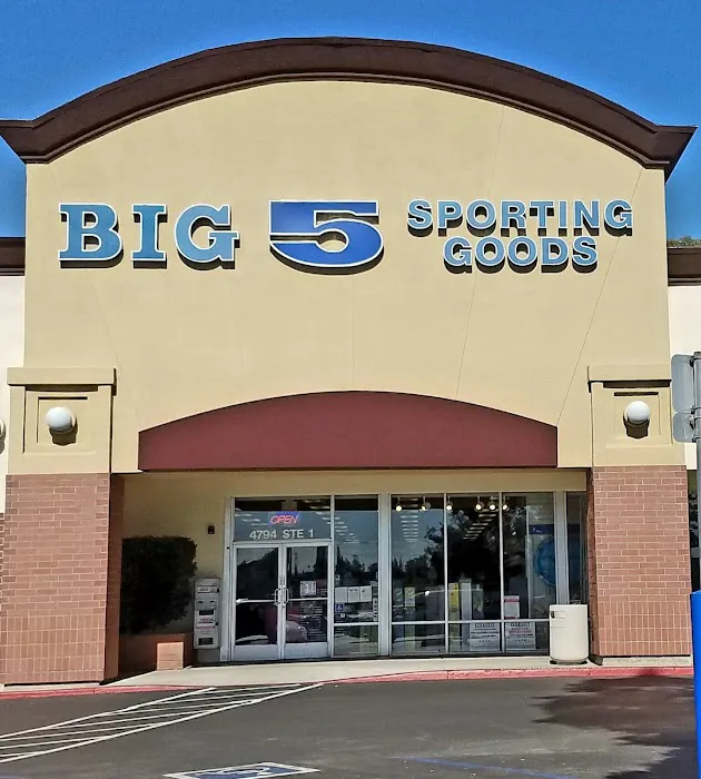 Big 5 Sporting Goods Picture 9