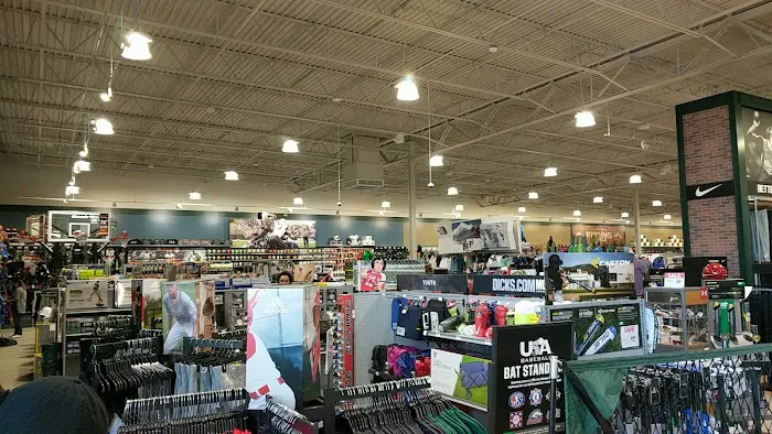 DICK'S Sporting Goods Picture 5