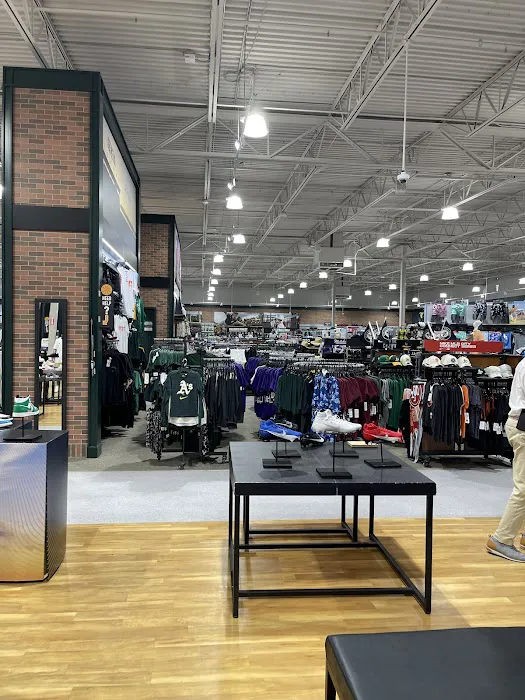 DICK'S Sporting Goods Picture 10
