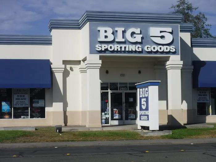 Big 5 Sporting Goods Picture 4